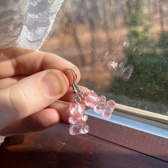 Pink gummy bear earrings - Picture 4 of 6